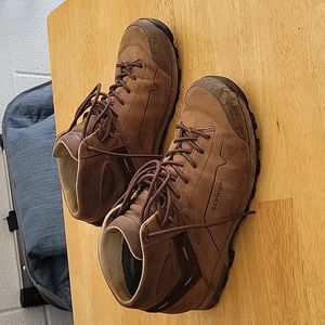 Garmont hiking boots size 11